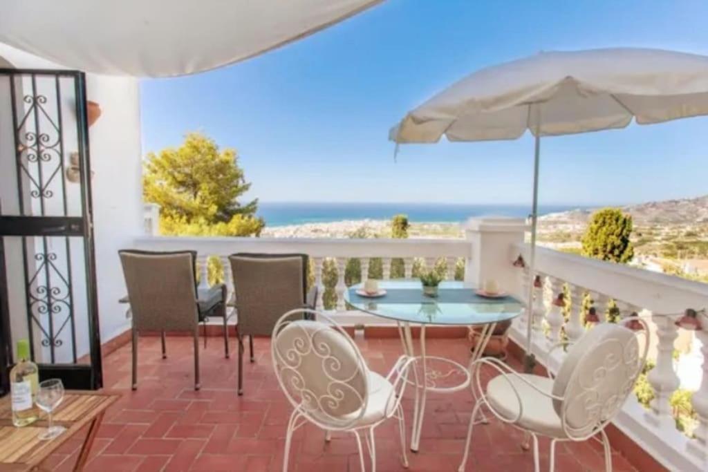 Precioso Apartamento Mandarinos Con Vistas Al Mar เนร์คา ภายนอก รูปภาพ