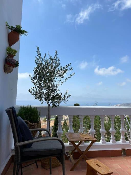 Precioso Apartamento Mandarinos Con Vistas Al Mar เนร์คา ภายนอก รูปภาพ
